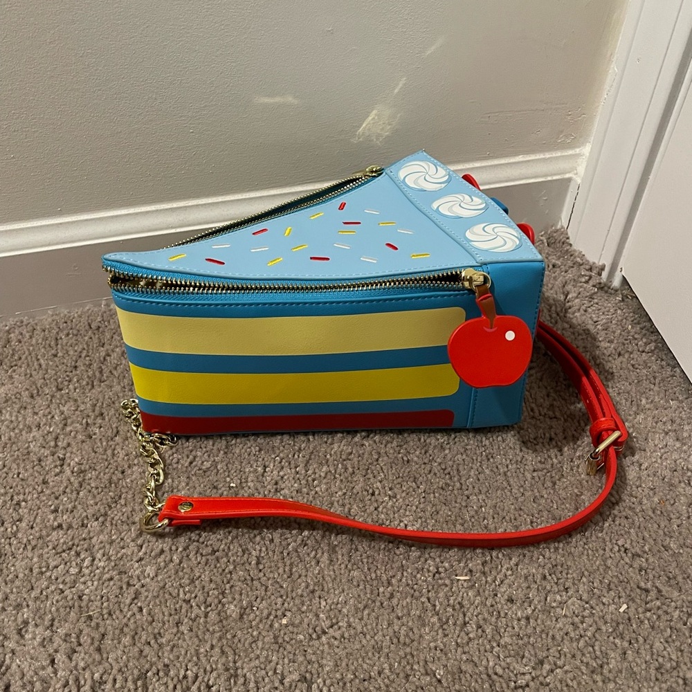 Loungefly Disney Princess Snow White Cosplay Cake Slice Purse Cross Body Bag